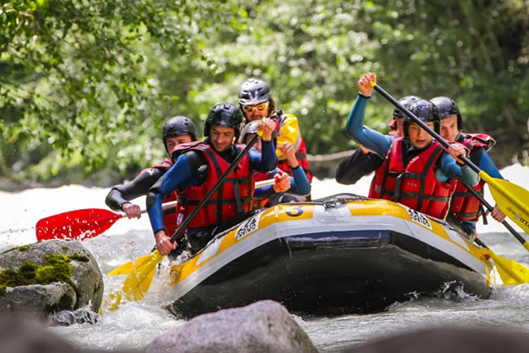 rafting en famille, Session raft, rafting en haute savoie au pays du Mont-Blanc, 74, rafting à chamonix